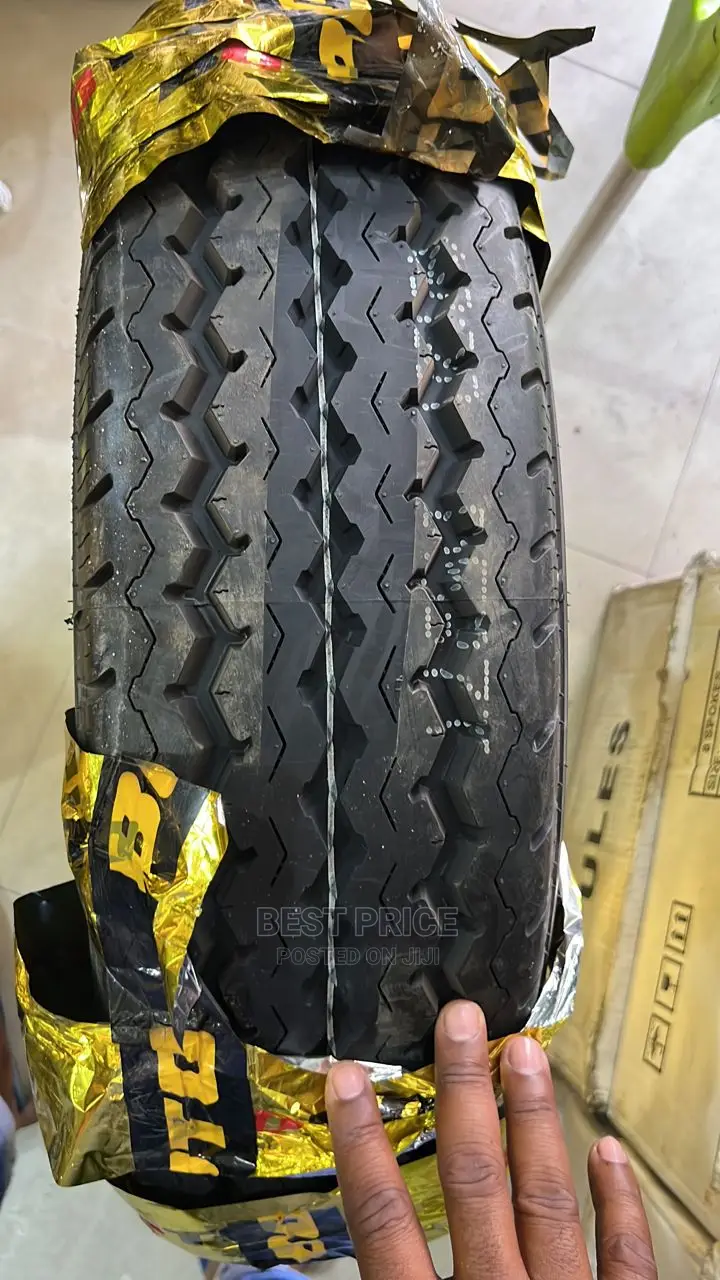 Boto Tyre 195R15C