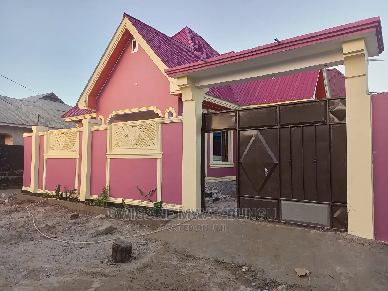 Furnished 3bdrm Apartment in Mwambungu Broker, Mbagala for sale