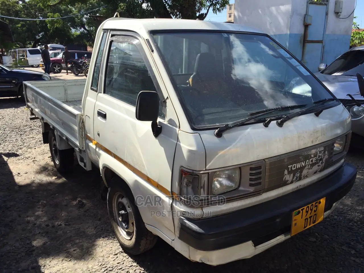 Toyota Lite-ace 1999 White