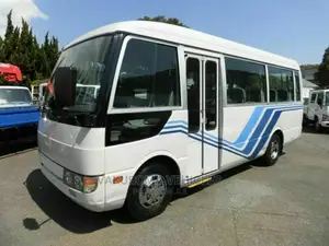 Mitsubishi Fuso Rosa 2000 White