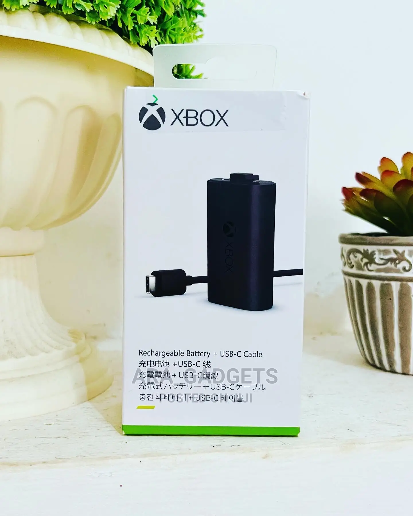 X Box Rechargeable Battery + USB C Cable
