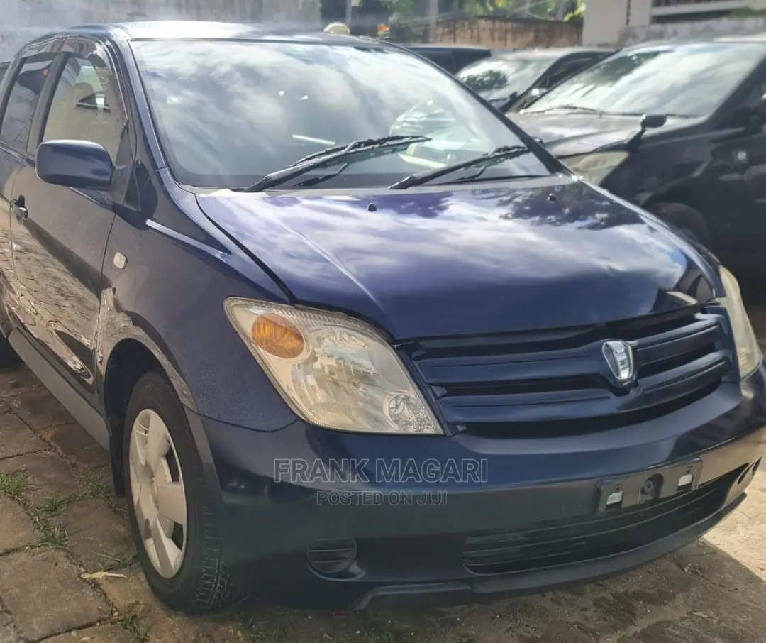 Toyota IST 2003 Blue