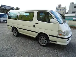 Toyota HiAce 2002 White