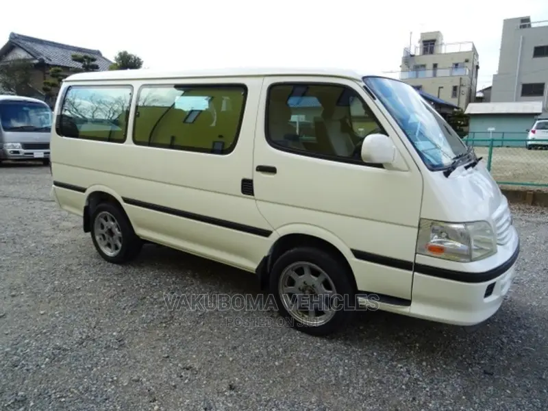 Toyota HiAce 2002 White