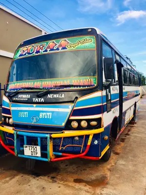 Tata Starbus Ultra Skool 1999 Green
