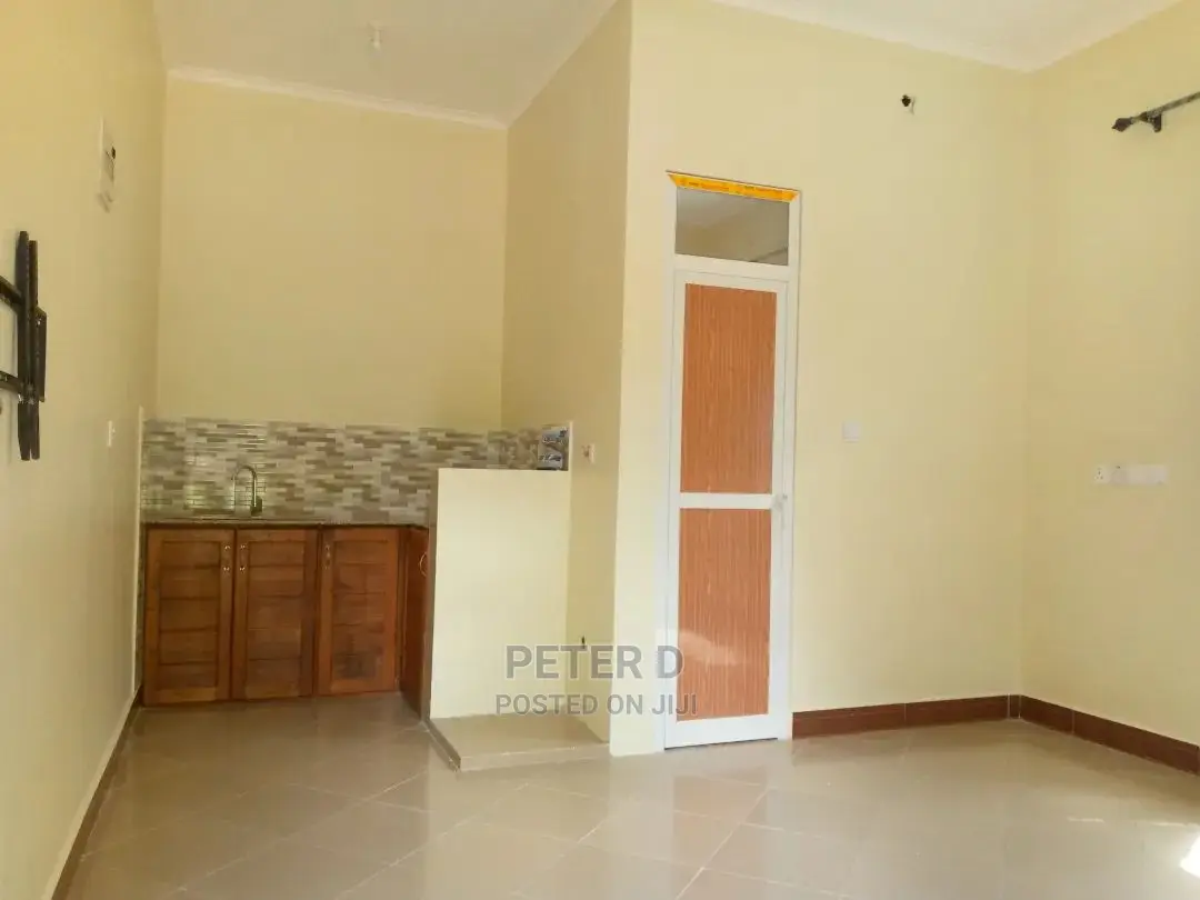 1bdrm Apartment in Kimara for rent