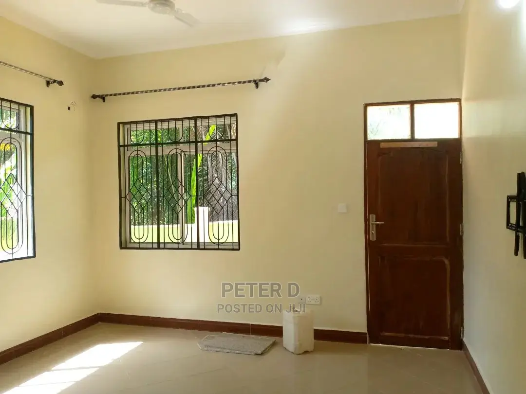 1bdrm Apartment in Kimara for rent