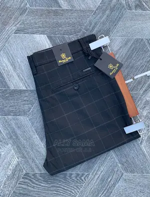 Staff Jeans
