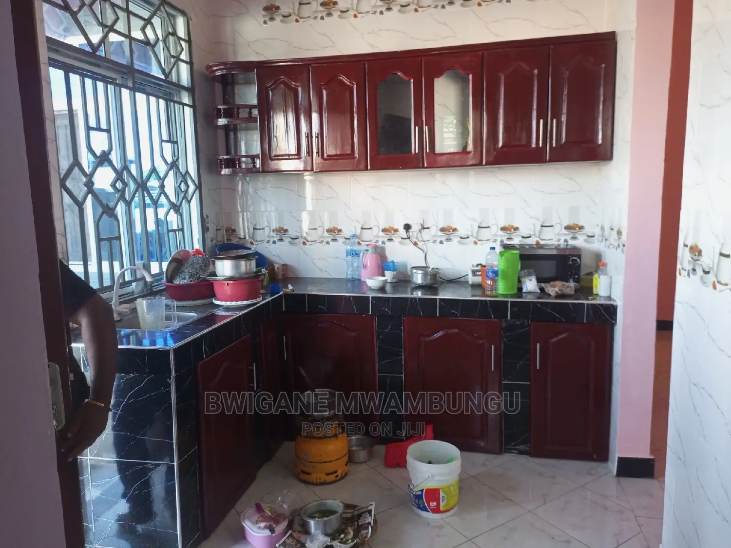 Furnished 4bdrm Apartment in Mwambungu Broker, Mbagala for sale