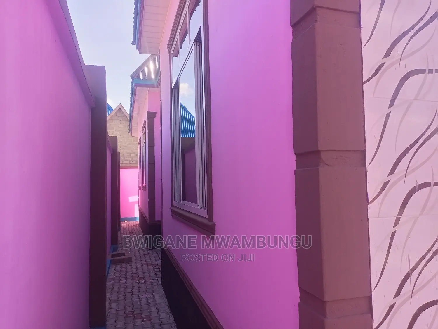 Furnished 5bdrm Apartment in Mbagala Maji Matitu for sale