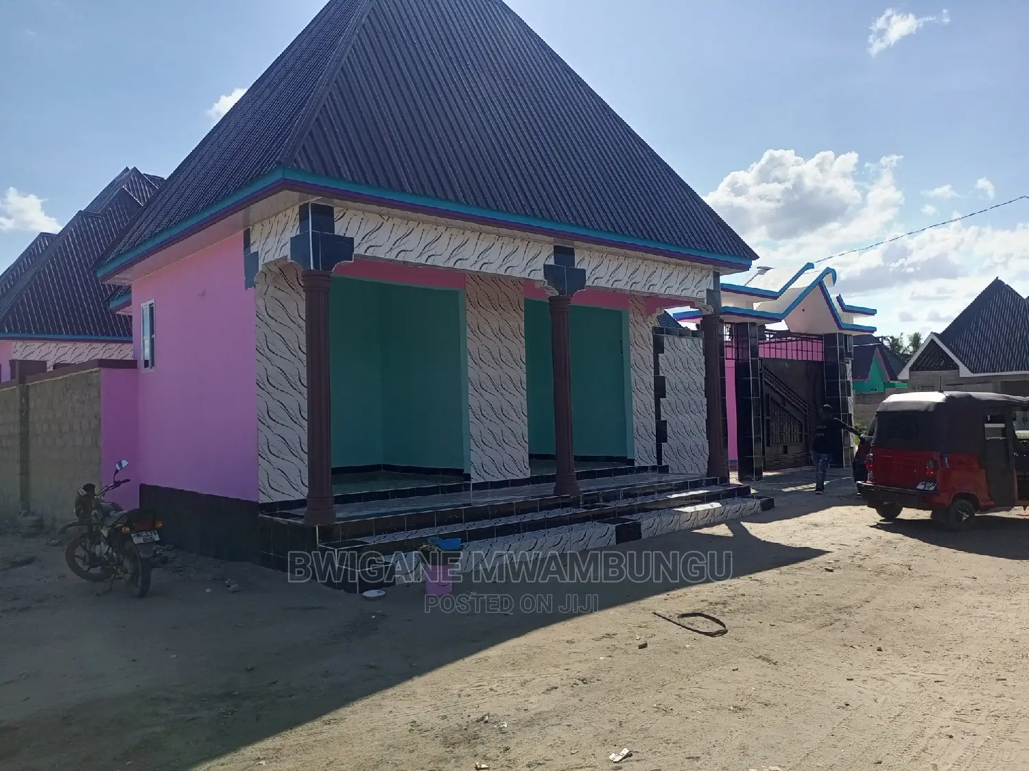 Furnished 5bdrm Apartment in Mbagala Maji Matitu for sale