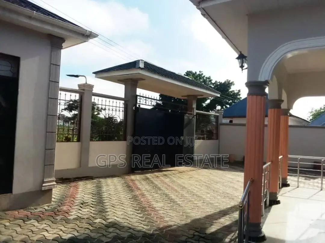 3bdrm House in Mbezi Msakuzi, Kinondoni for sale