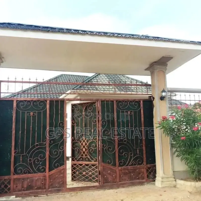 3bdrm House in Kimara Suka, Kinondoni for sale