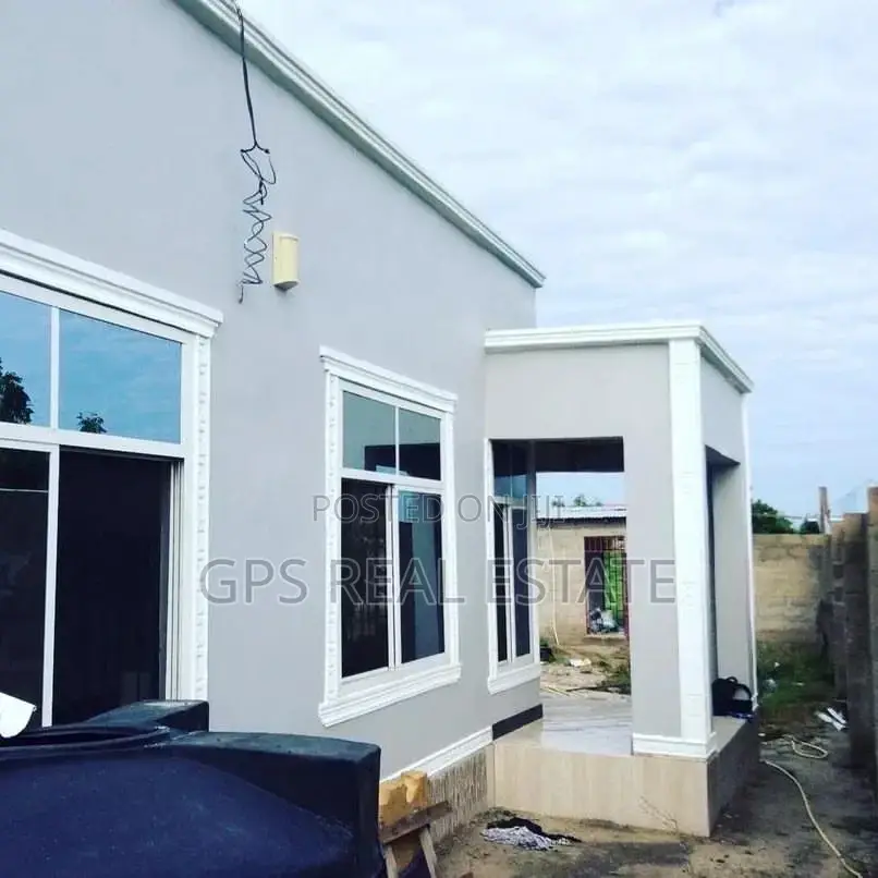 3bdrm House in Mbweni Kiembeni, Kinondoni for sale