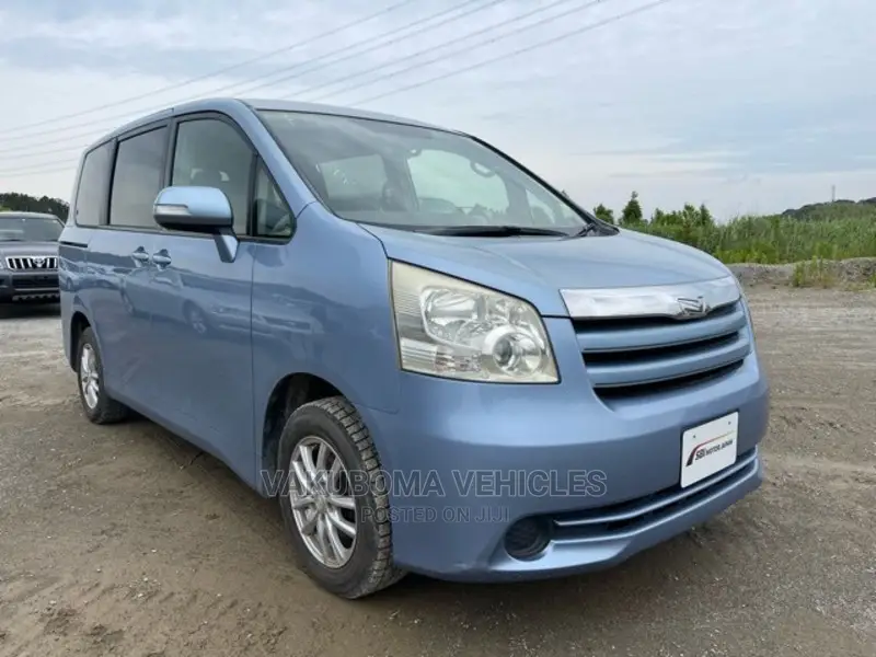 Toyota Noah 2008 Blue