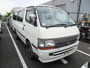 Toyota HiAce 2003 White