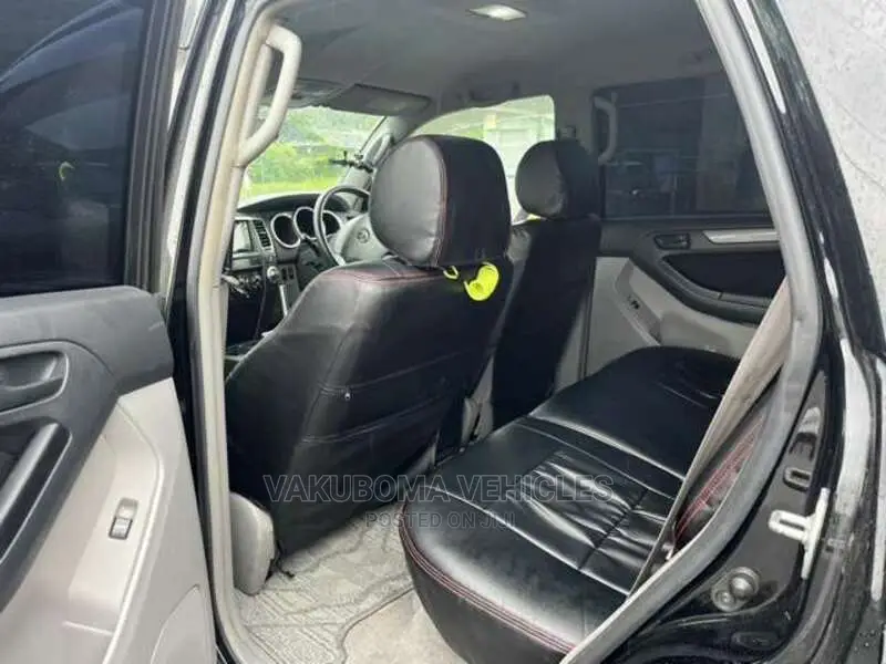 Toyota Hilux Surf 2009 Black
