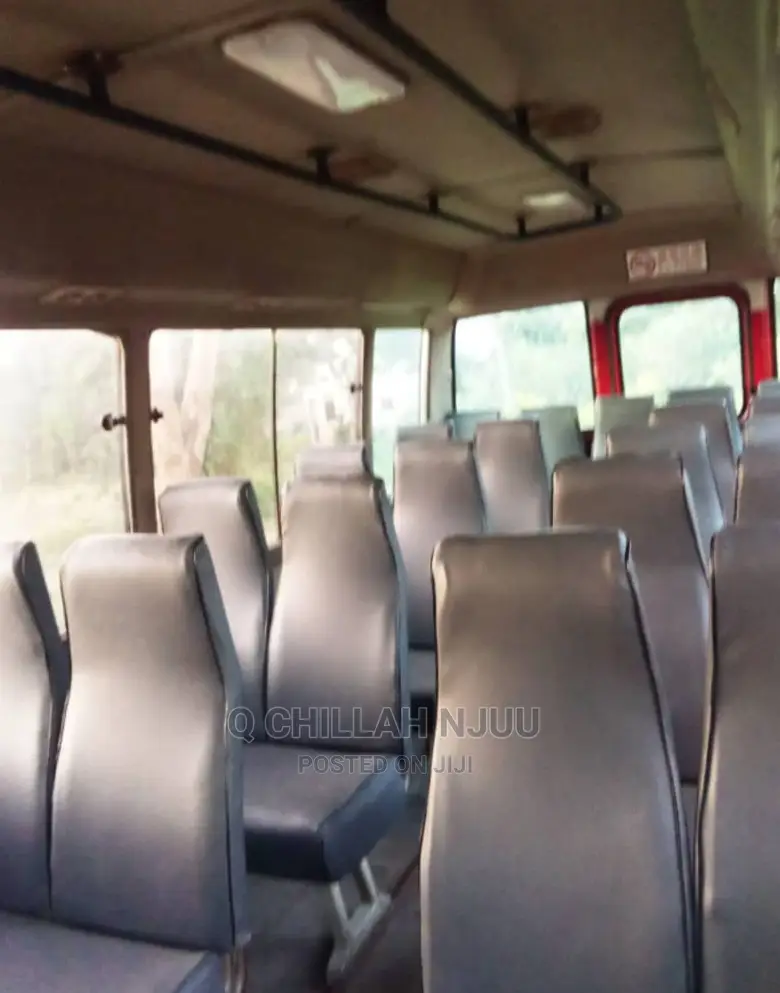Toyota Coaster 2000 Red