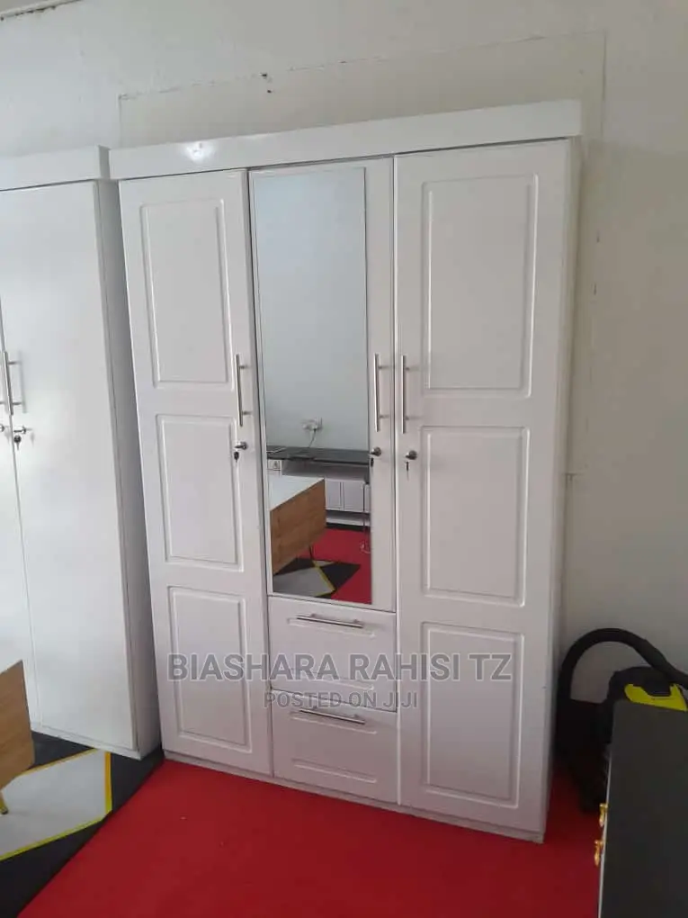 Kabati LA Nguo Mbao Milango 3