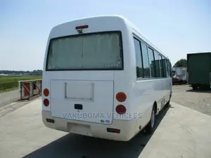 Mitsubishi Fuso Rosa 2018 White