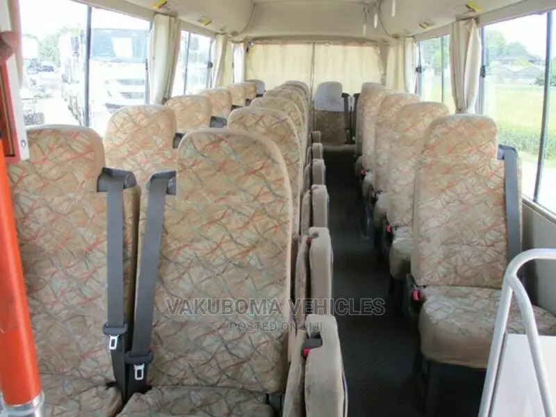 Mitsubishi Fuso Rosa 2018 White