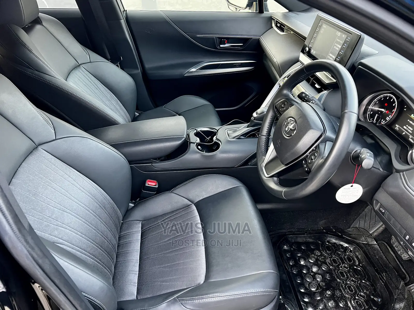 Toyota Harrier 2022 Black