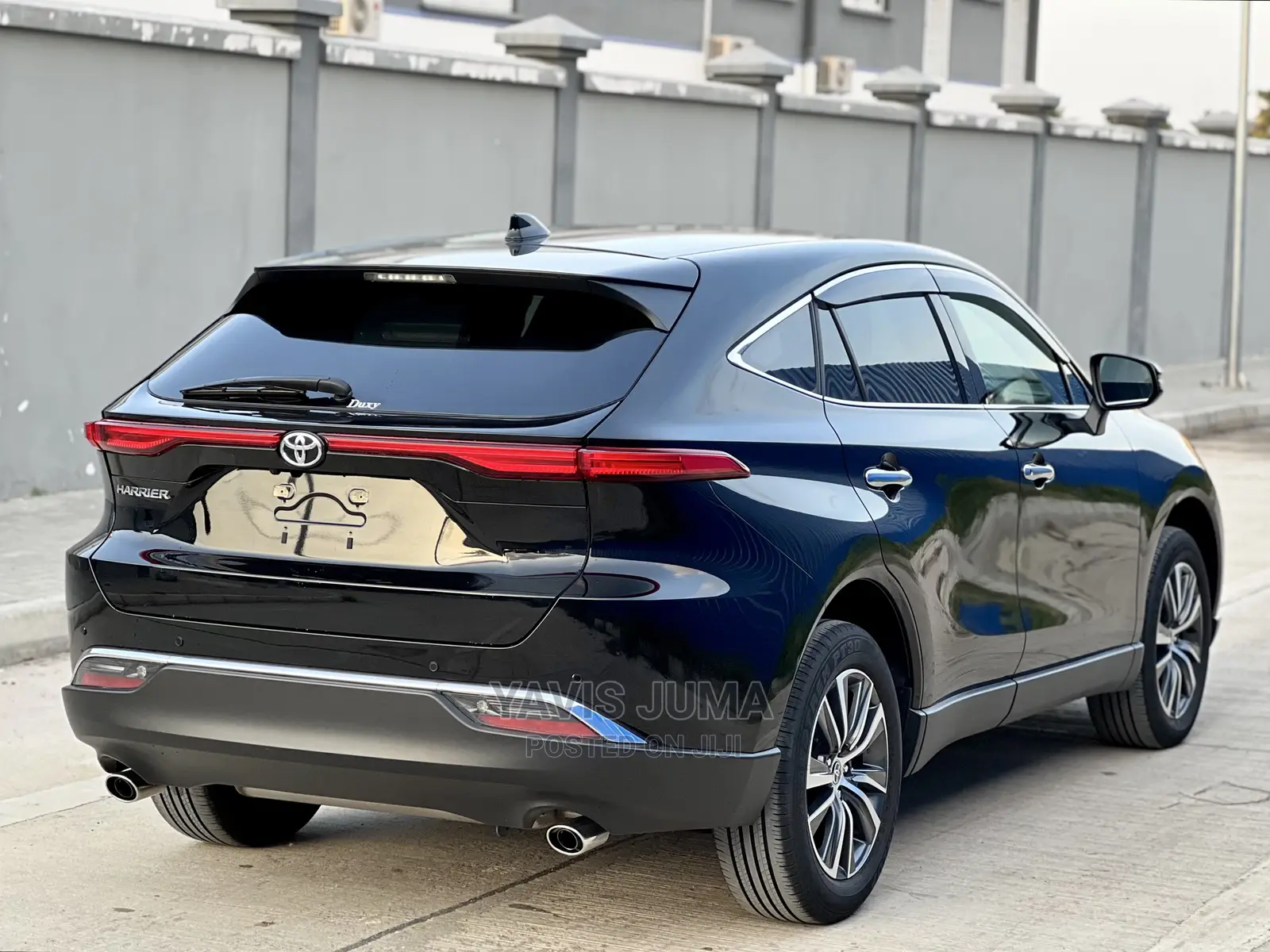 Toyota Harrier 2022 Black