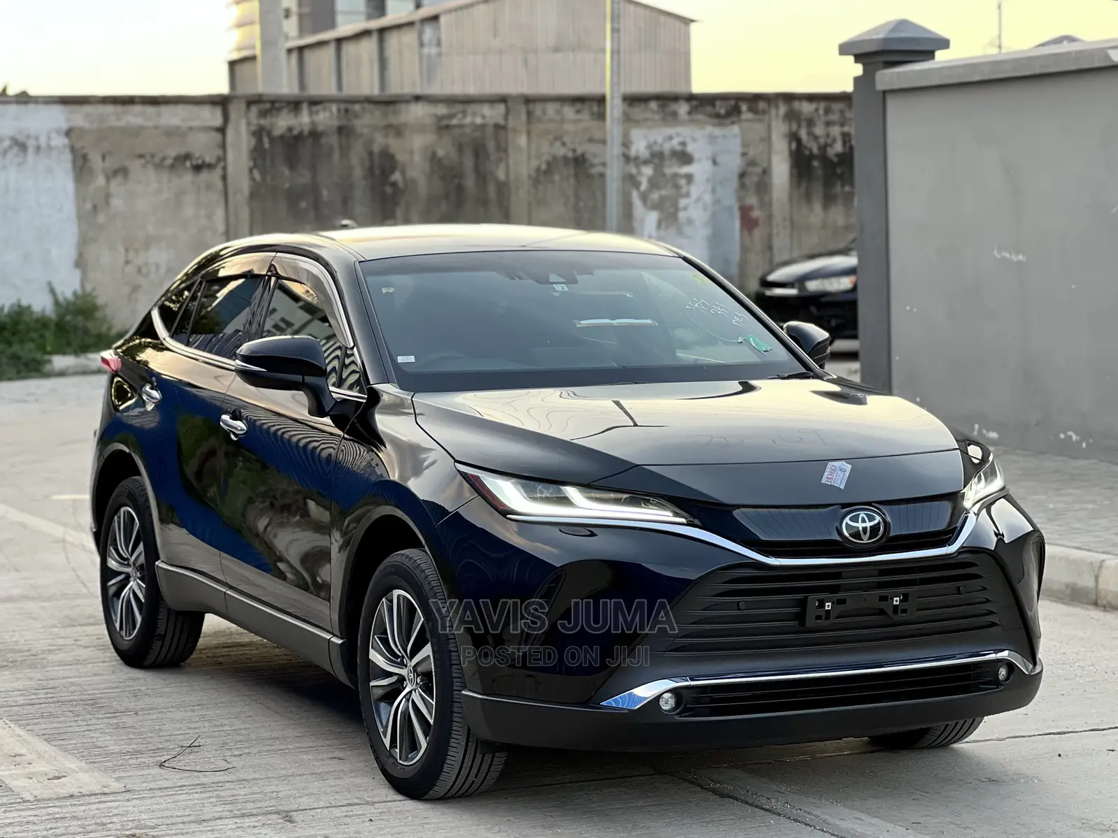 Toyota Harrier 2022 Black