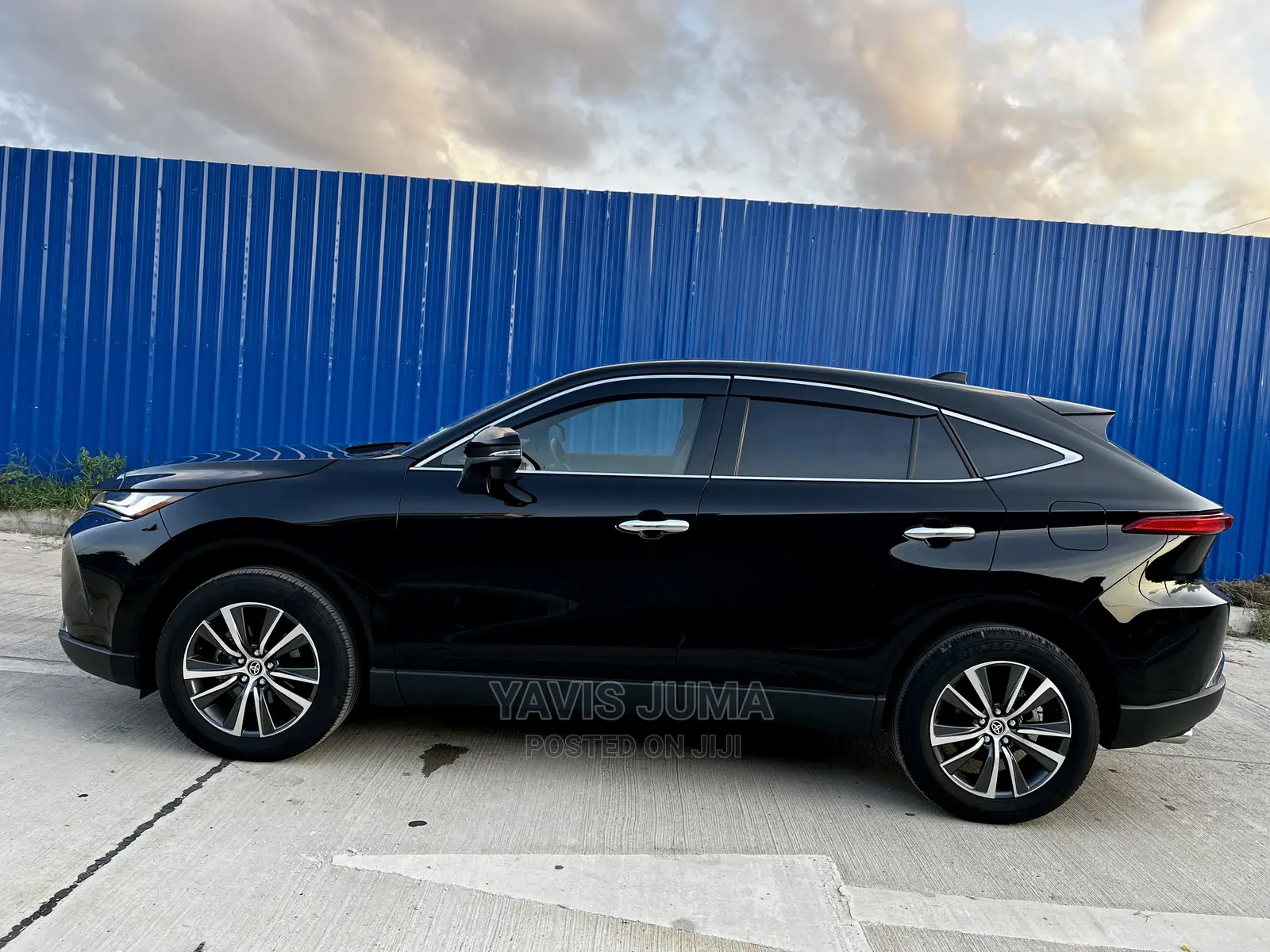 Toyota Harrier 2022 Black