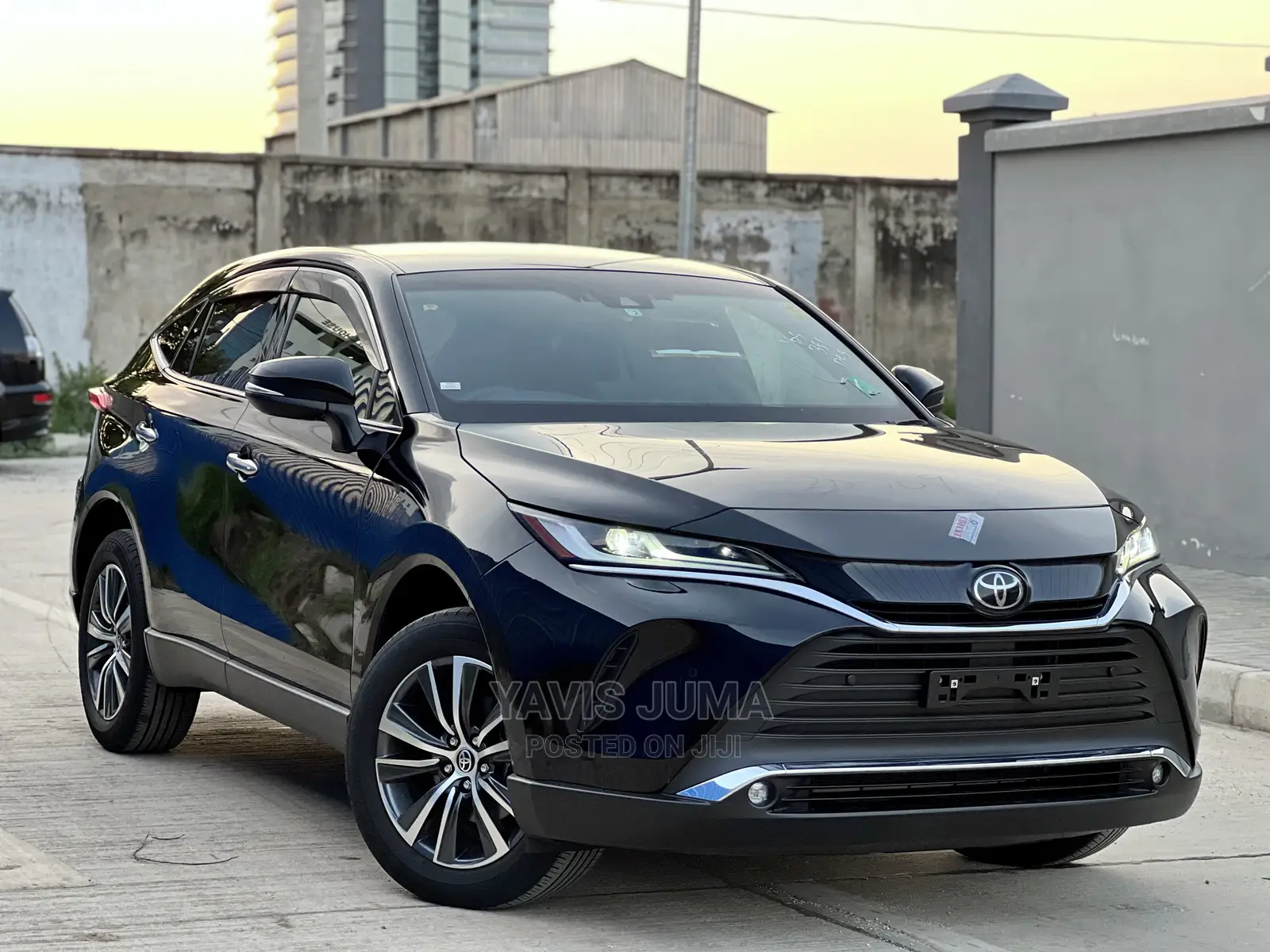 Toyota Harrier 2022 Black