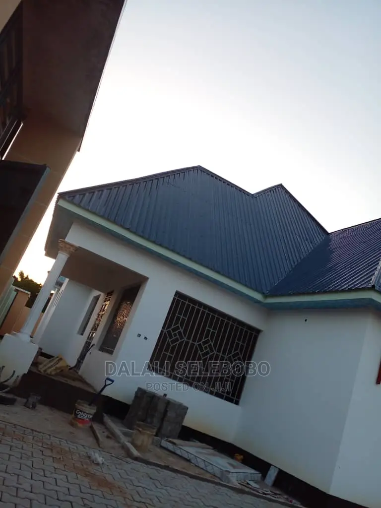 4bdrm Bungalow in Kigamboni Twangoma for sale