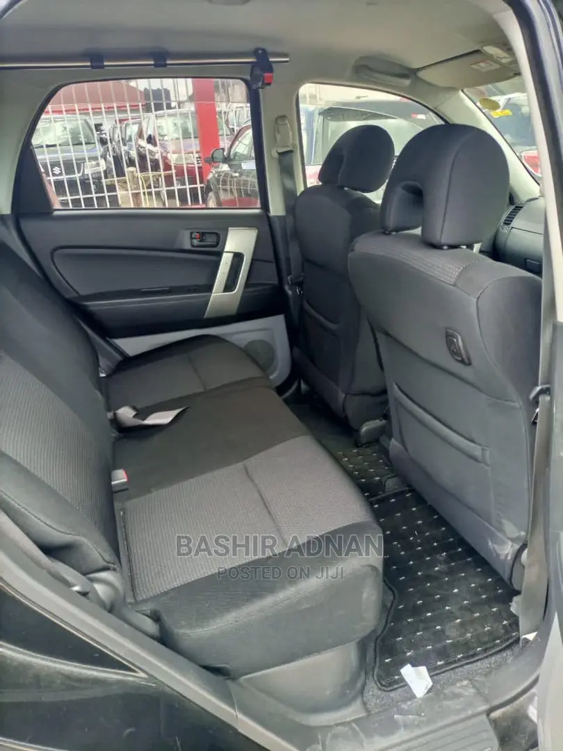 Toyota Rush 1.5 AWD 2006 Black