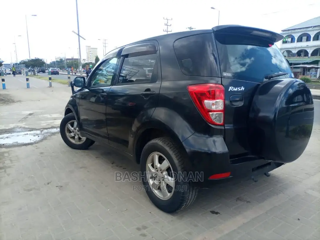Toyota Rush 1.5 AWD 2006 Black