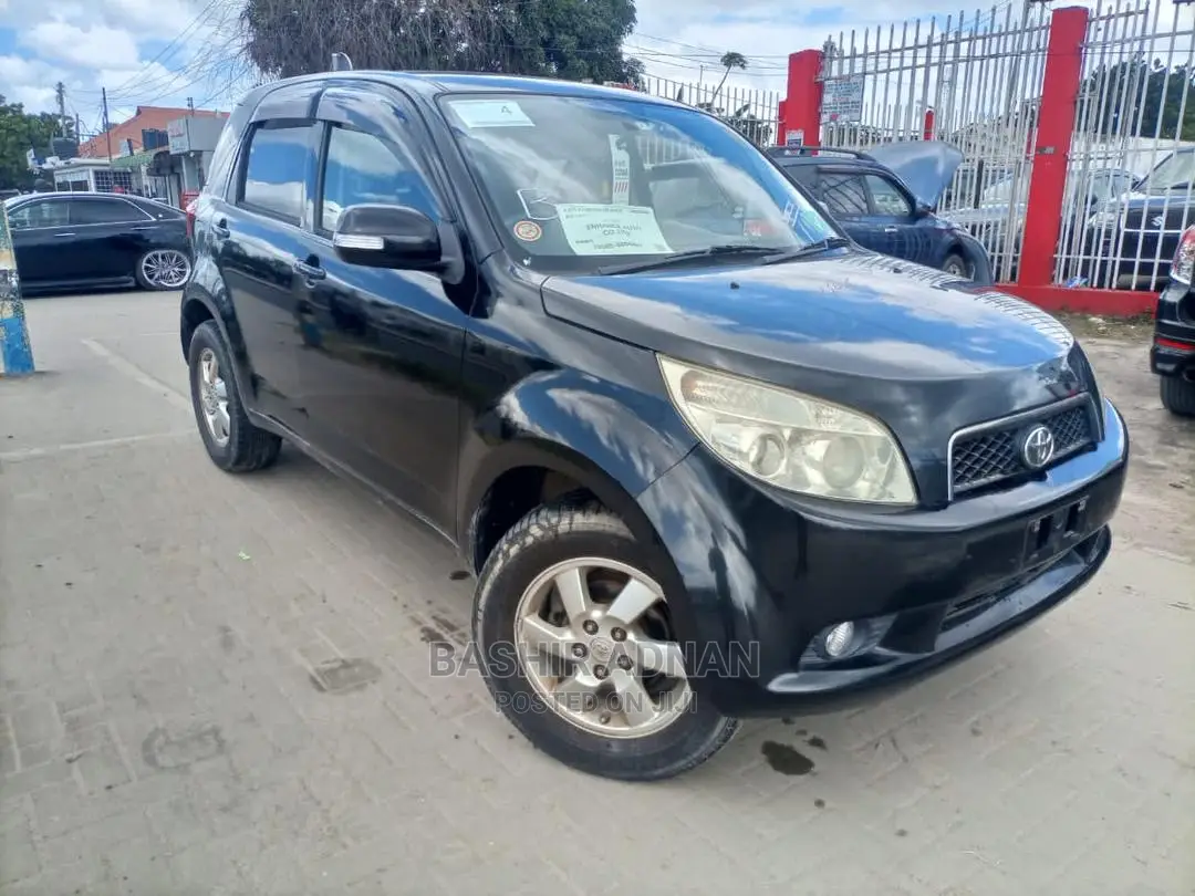 Toyota Rush 1.5 AWD 2006 Black