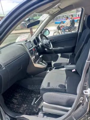 Toyota Rush 1.5 AWD 2006 Black