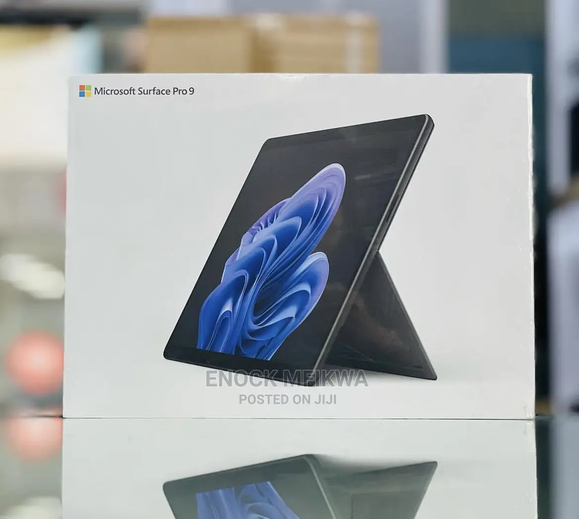 New Microsoft Surface Pro 7 8 GB Black
