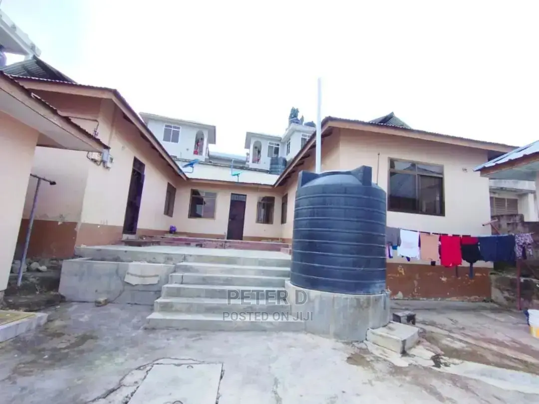 2bdrm Apartment in Kimara for rent