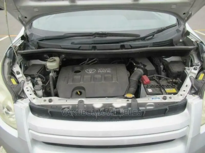 Toyota Noah 2008 Silver