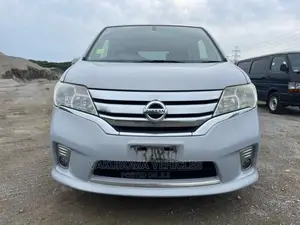 Nissan Serena 2013 Silver