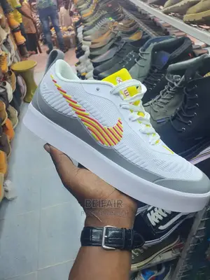Raba | Nike | Sneakers | Sports| Casual | Viatu Vya Kiume
