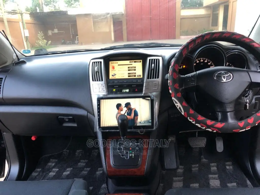 Toyota Harrier 2004 Black