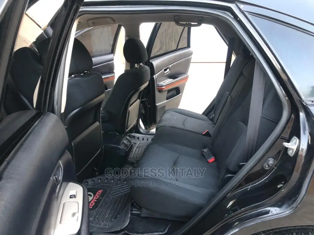 Toyota Harrier 2004 Black