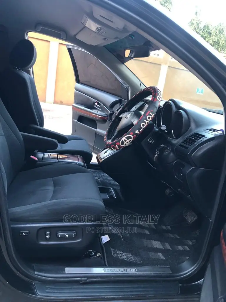 Toyota Harrier 2004 Black
