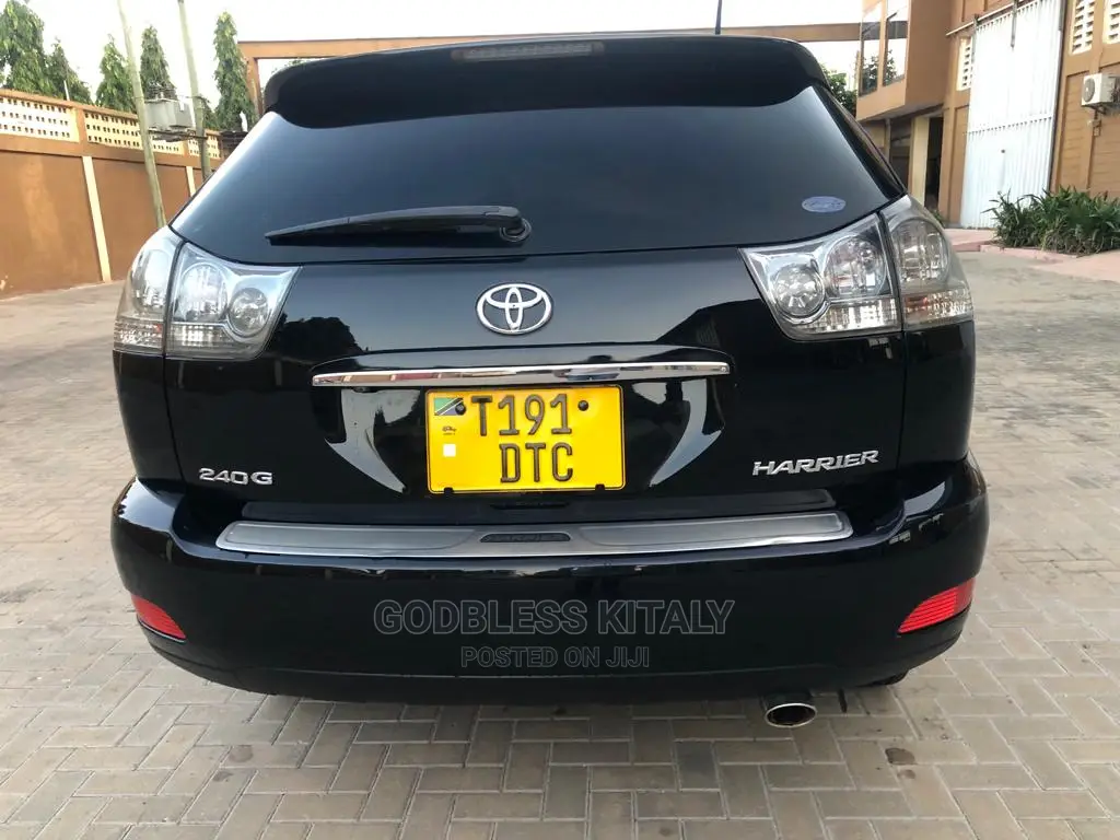 Toyota Harrier 2004 Black