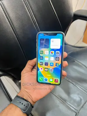 Apple iPhone 11 64 GB Green