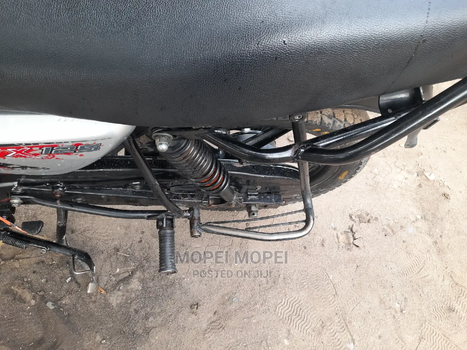 Bajaj Boxer 125 2022 Black
