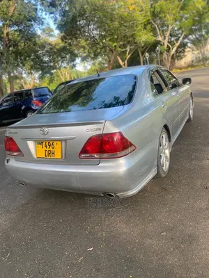 Toyota Crown 2006 Silver