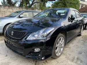 Toyota Crown 2010 Black