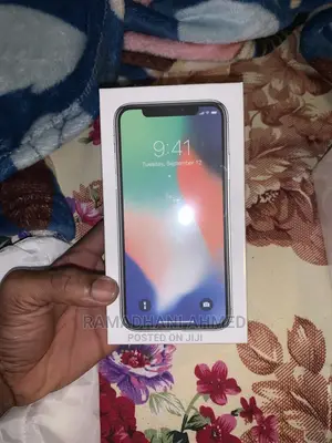 New Apple iPhone X 64 GB Silver