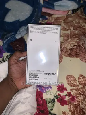 New Apple iPhone 11 64 GB Purple